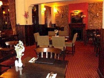 Inn The George